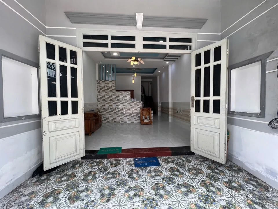 Cho thuê nhà 1 trệt 1 lầu 120m2, 3 phòng ngủ, đường Nguyễn Tri Phương, Bửu Hòa, Biên Hòa - Ảnh thu nhỏ 2