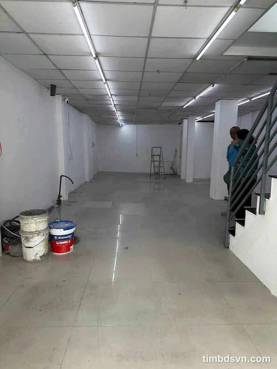 Cho thuê nhà góc 2 mặt tiền Q6, 100m², 3PN, 20 triệu/tháng - Ảnh 1