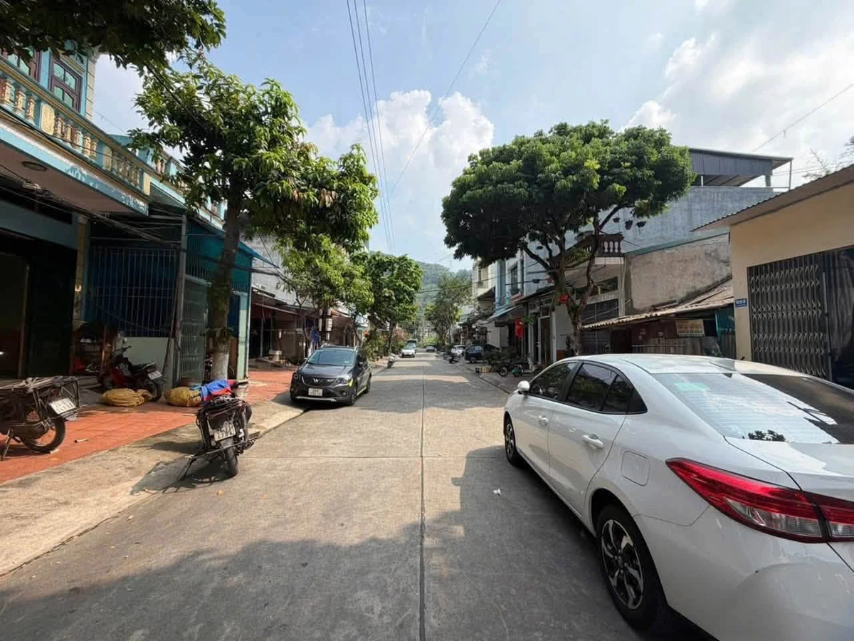 Bán nhà phố Năm Thi 76m² gần cửa khẩu Lào Cai 1 tỷ 900 - Ảnh thu nhỏ 3