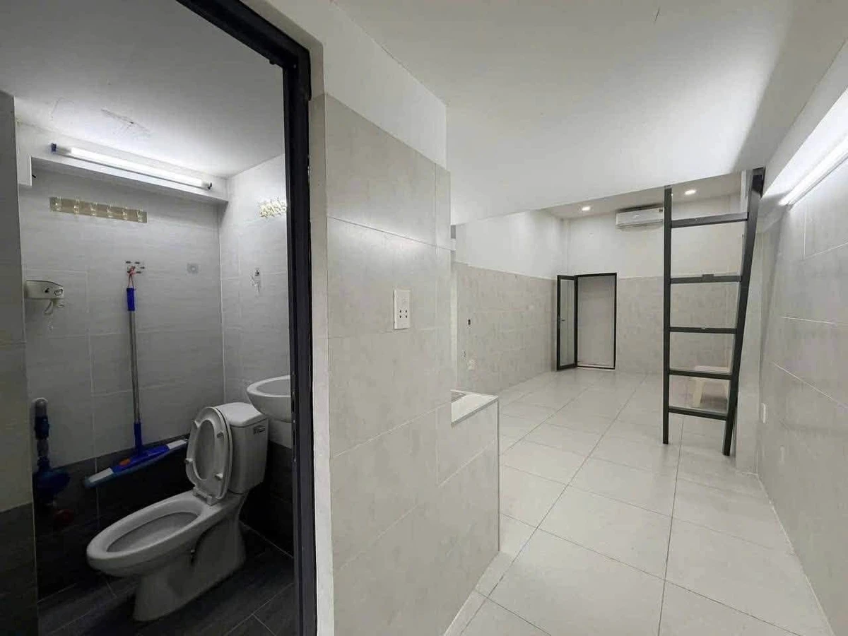 Cho thuê nhà nguyên căn 33m² 2PN 2WC Phú Nhuận 11 triệu - Ảnh thu nhỏ 3