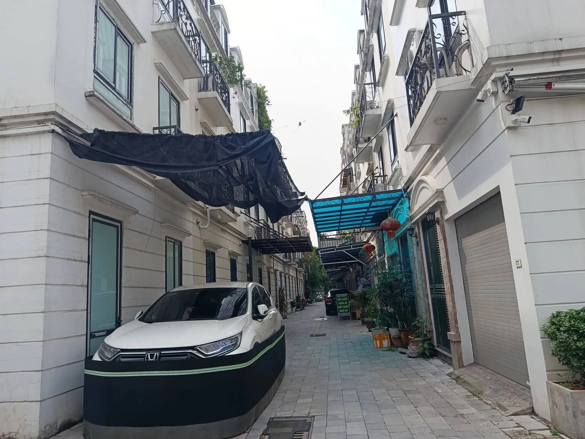 Bán liền kề Lacasta Văn Phú mặt phố 73m² trên 20 tỷ - Ảnh thu nhỏ 4
