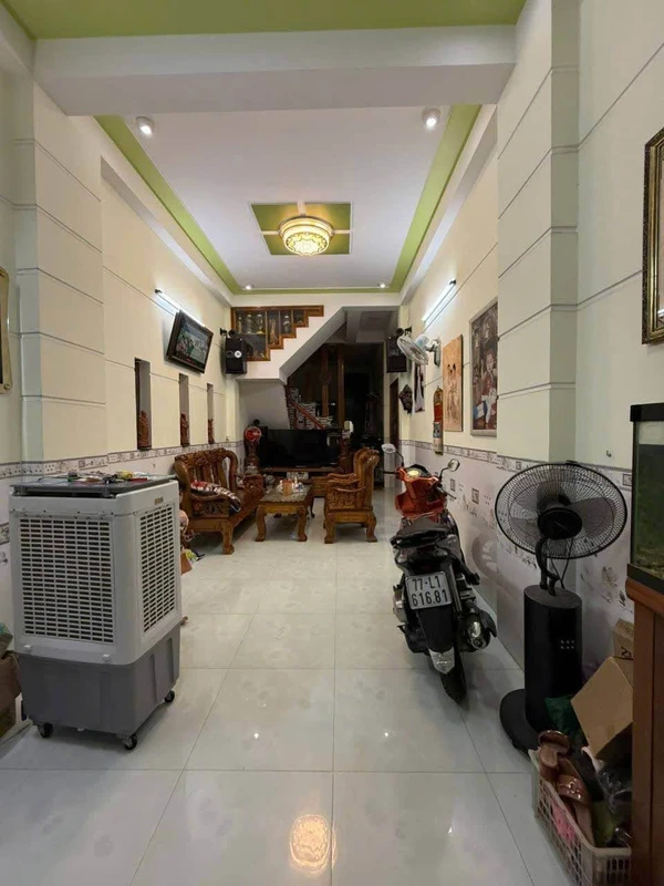 Bán nhà mặt tiền 3 tầng 49,5m² Quy Nhơn