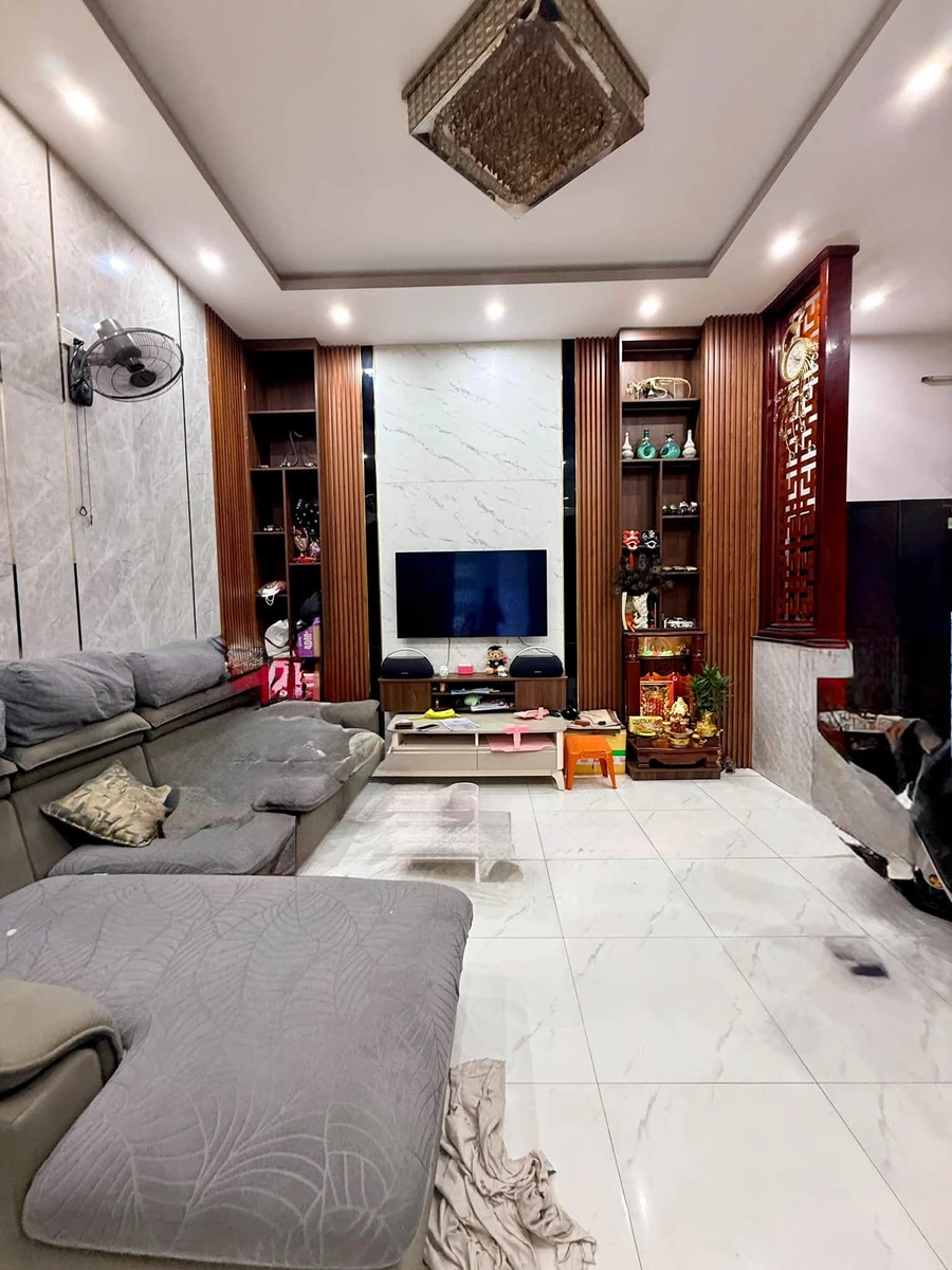 Bán nhà 3 tầng 105,5m² Trần Hưng Đạo Quy Nhơn - 2 tỷ 390 triệu - Ảnh thu nhỏ 2