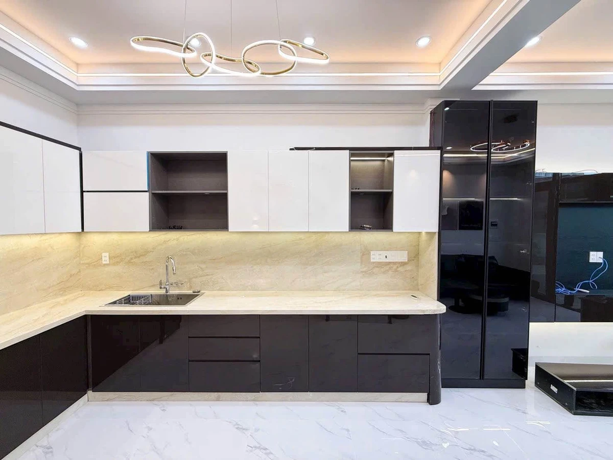 Bán nhà 3 lầu 5PN 190m² Biên Hòa, Đồng Nai 3 tỷ 990 - Ảnh thu nhỏ 4
