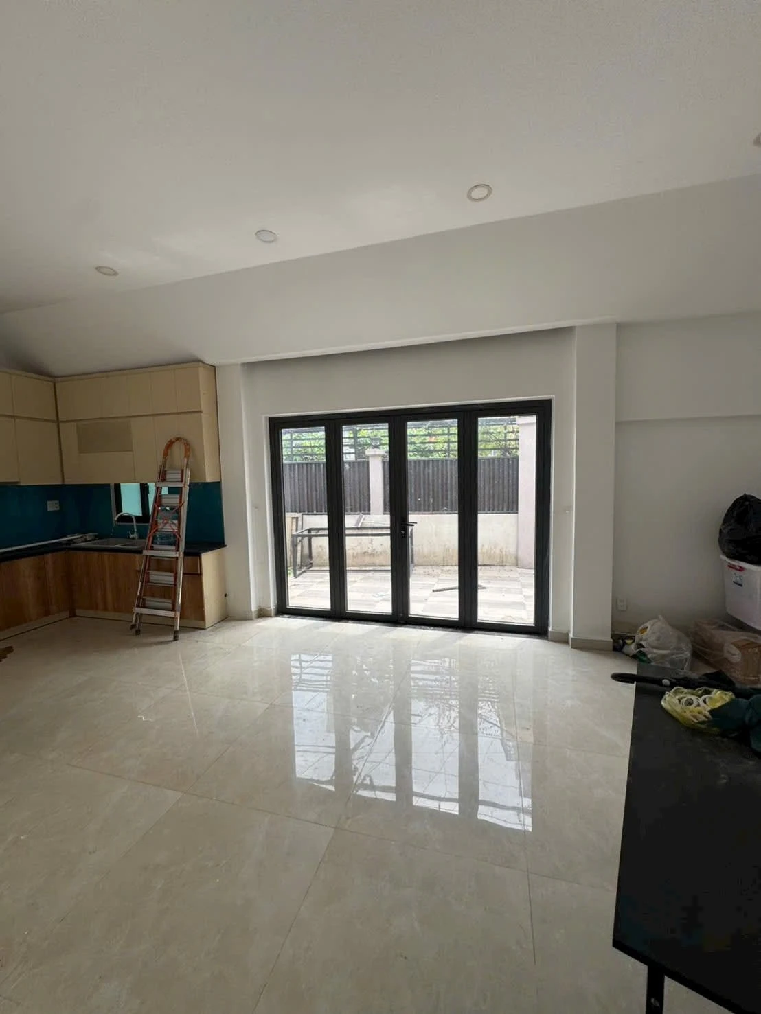 Cho thuê nhà phố mặt tiền Lý Thánh Tông, 144m², 12 triệu/tháng - Ảnh 1