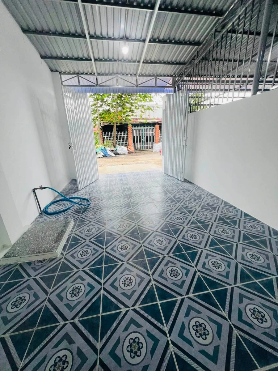 Bán nhà mới 3PN 75m² gần chợ Long Hải, Phường Long Hoa, Tây Ninh giá 1,19 tỷ - Ảnh thu nhỏ 4