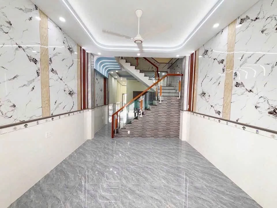 Bán nhà 1 trệt 1 lầu 120m2 Bửu Hoà 2,75 tỷ - Ảnh thu nhỏ 2