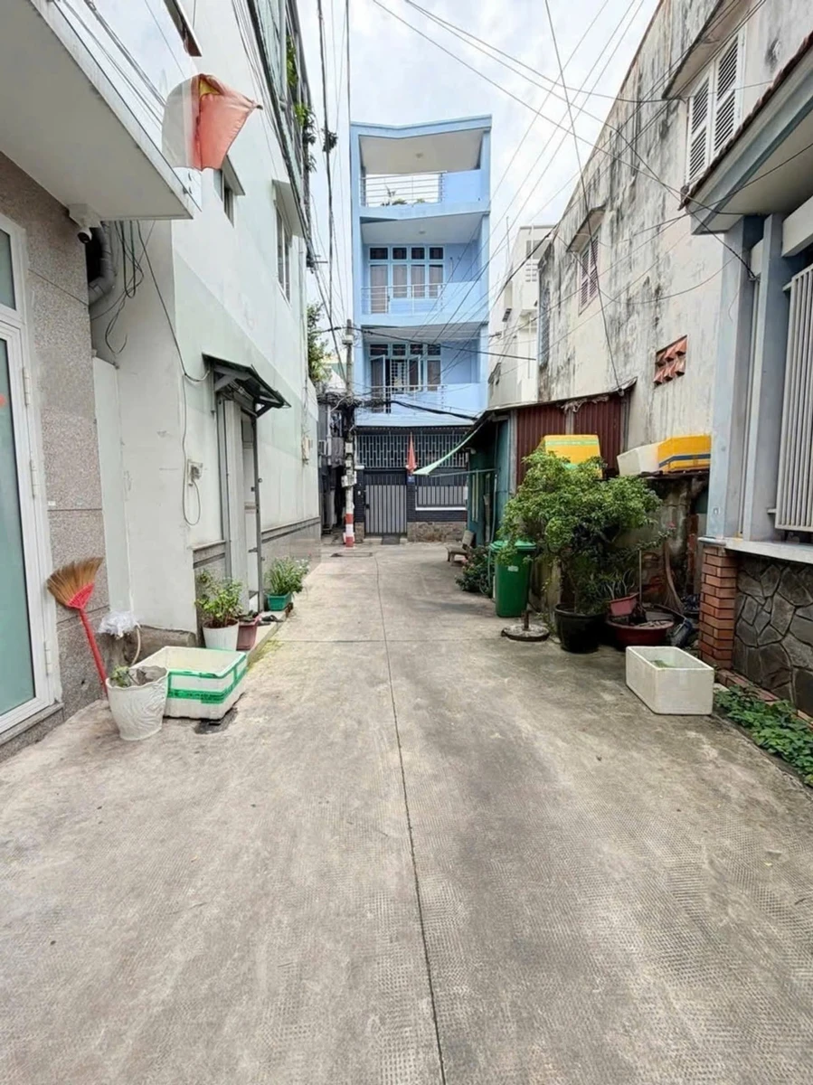 Bán nhà hẻm 4m Thạch Lam, Tân Phú, 32m² 2 tầng, nở hậu, giá nhỉnh 3 tỷ - Ảnh thu nhỏ 2
