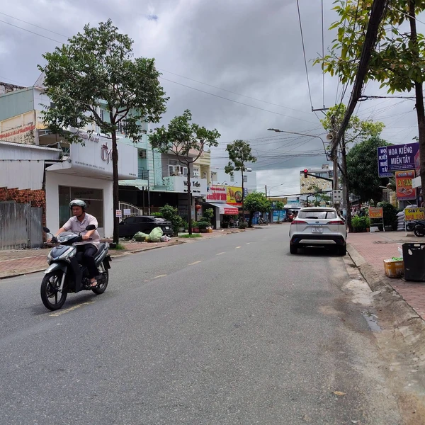 Cho thuê nhà 1 trệt 2 lầu 160m² Cà Mau 16 triệu/tháng