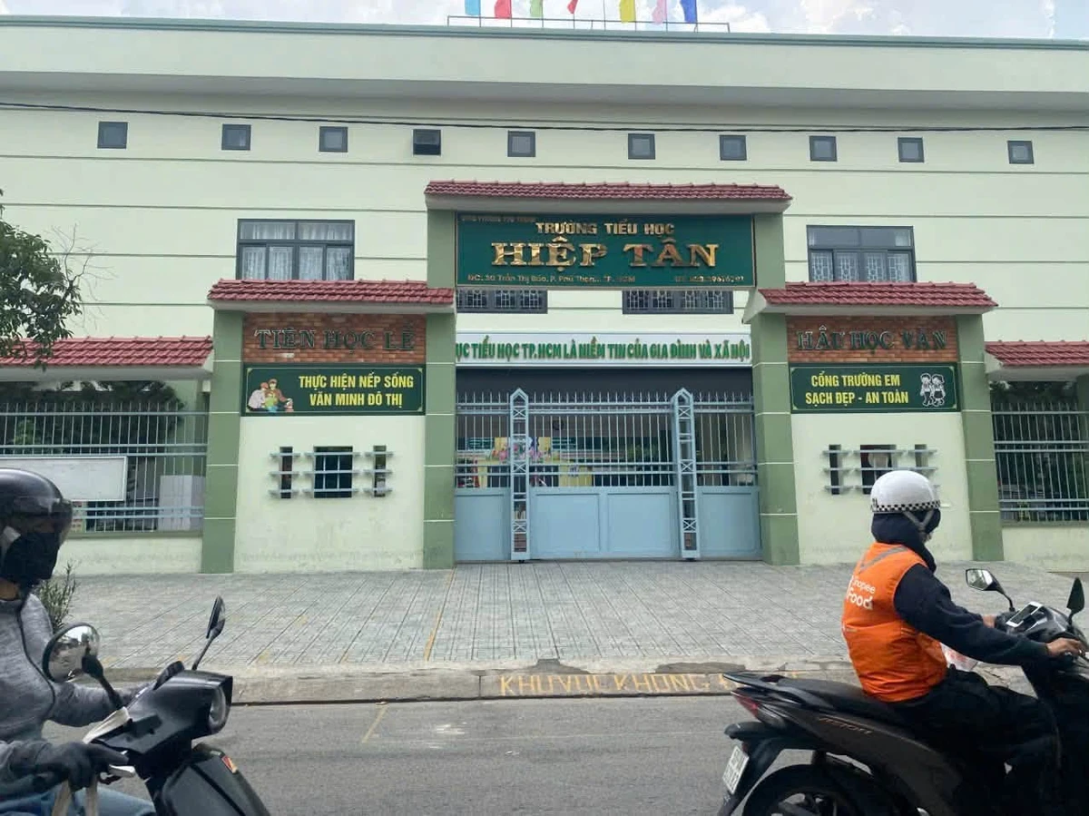 Bán nhà 3PN mới ngay Tô Hiệu, Quận 12, 68m2 - Ảnh 1