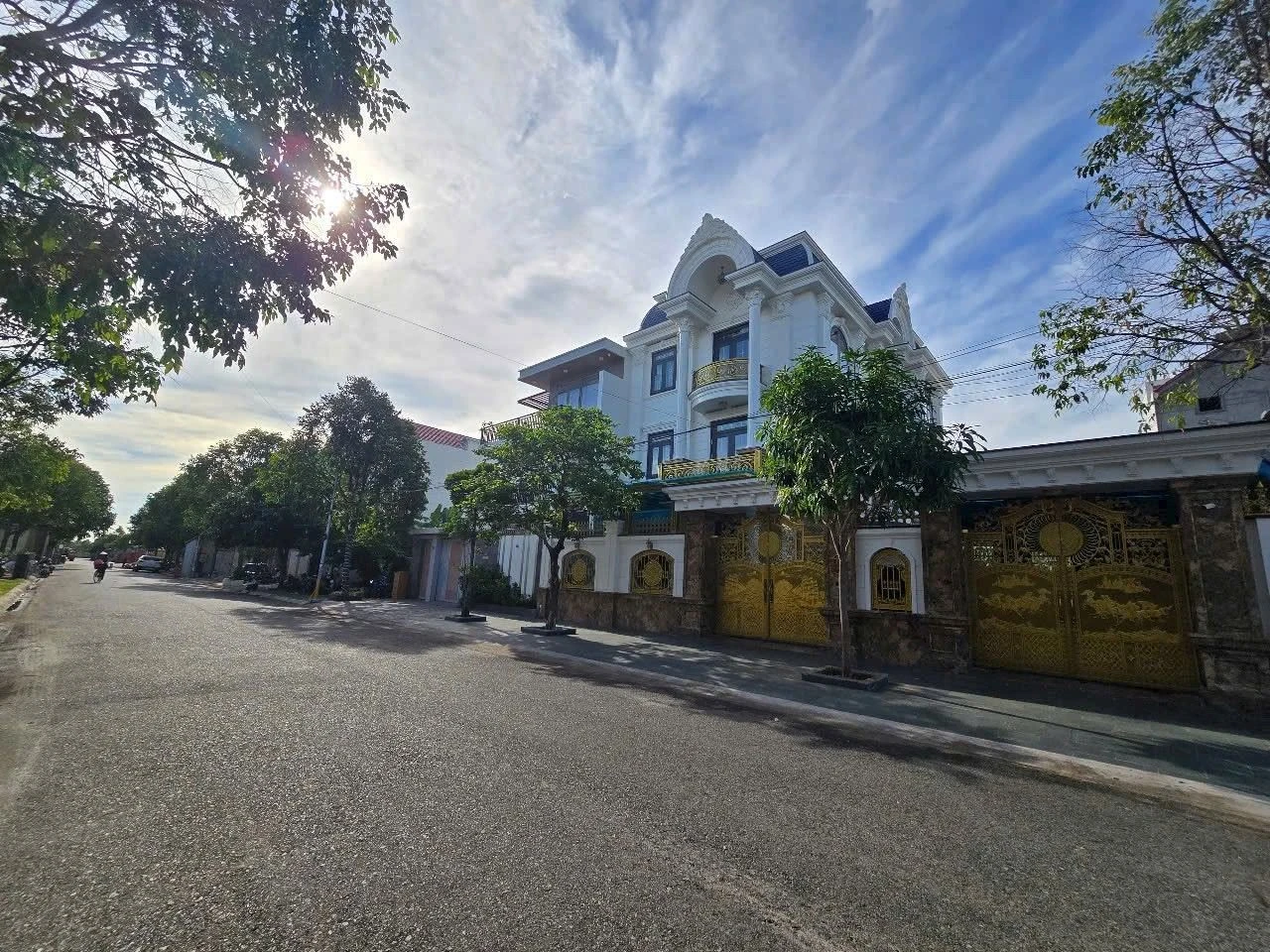 Bán biệt thự góc 2 mặt tiền 231.8m² Phước Sơn, Vũng Tàu, 20 tỷ - Ảnh 1