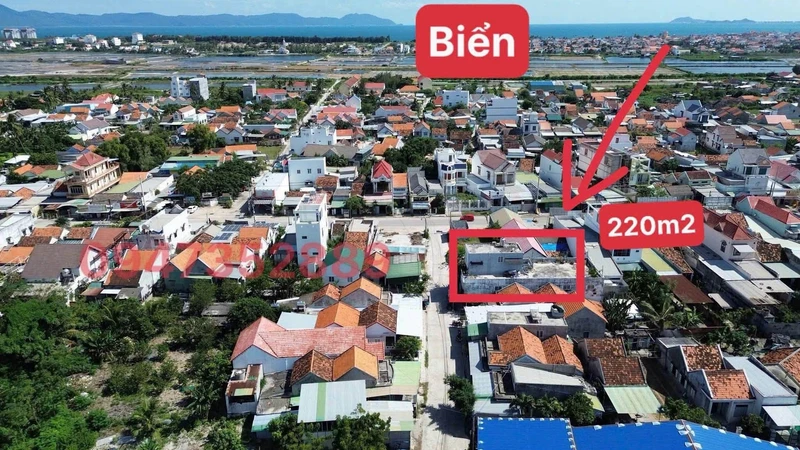 Bán đất 220m² ngang 8,2m gần Bãi tắm Dốc Lết, Khánh Hòa