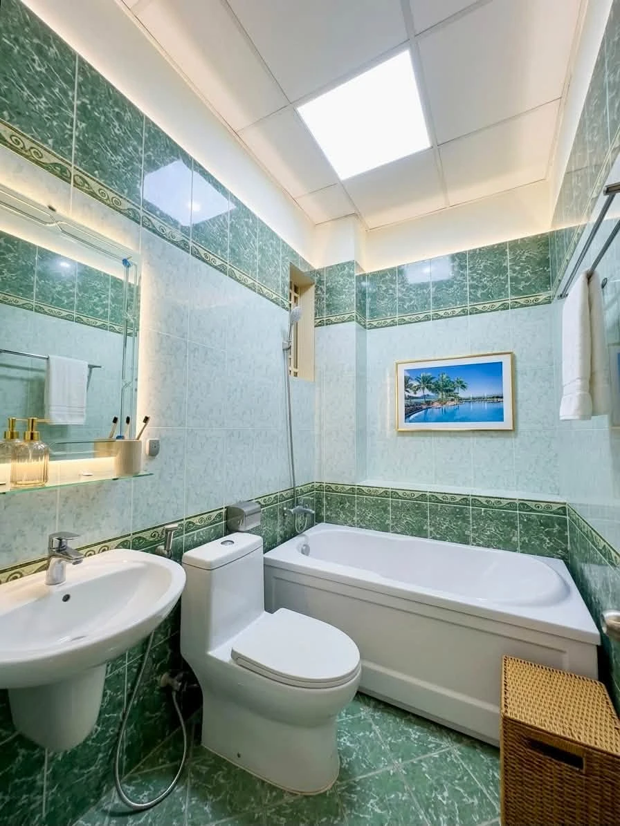 Bán tòa khách sạn 110m2, 8 tầng thang máy, mặt tiền đường 30m, Phường 25 Bình Thạnh - Ảnh thu nhỏ 5