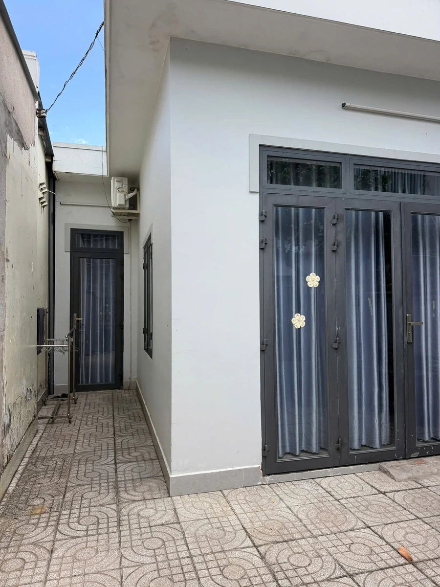 Bán nhà hẻm Lê Duẩn, Bà Rịa 2 PN 99m², 2.2 tỷ - Ảnh thu nhỏ 5