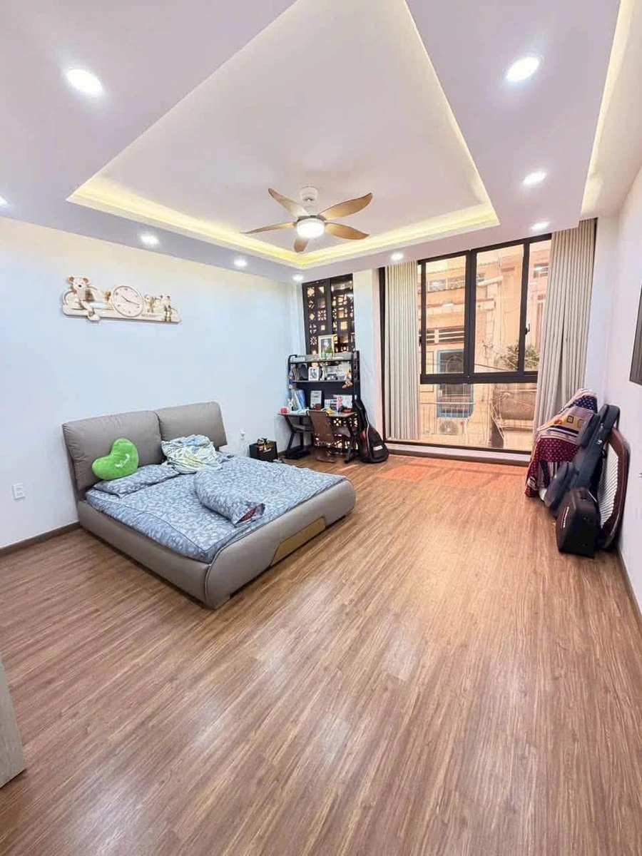 Bán nhà Âu Cơ Tân Bình 4 tầng, 4.7x8m, giá 6.95 tỷ - Ảnh thu nhỏ 4