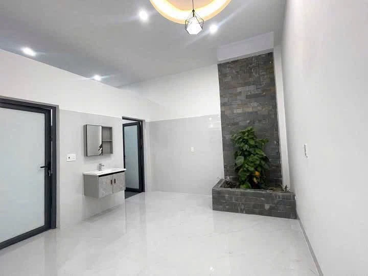 Bán nhà mặt tiền 78m² 3PN 2WC Lê Lợi Q1, 2.6 tỷ - Ảnh thu nhỏ 5