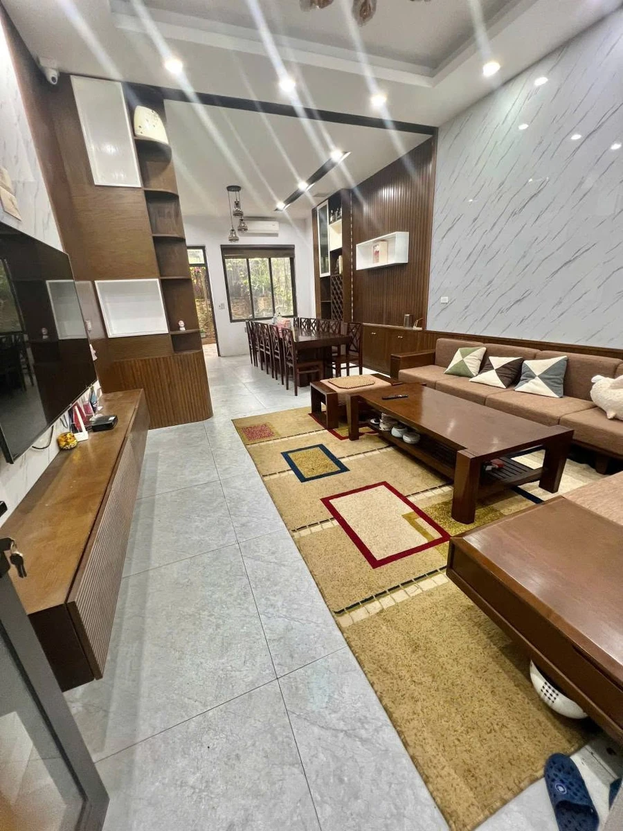 Bán nhà 3 tầng 122m² Lý Công Uẩn, Quận 3 giá 3.95 tỷ - Ảnh thu nhỏ 4