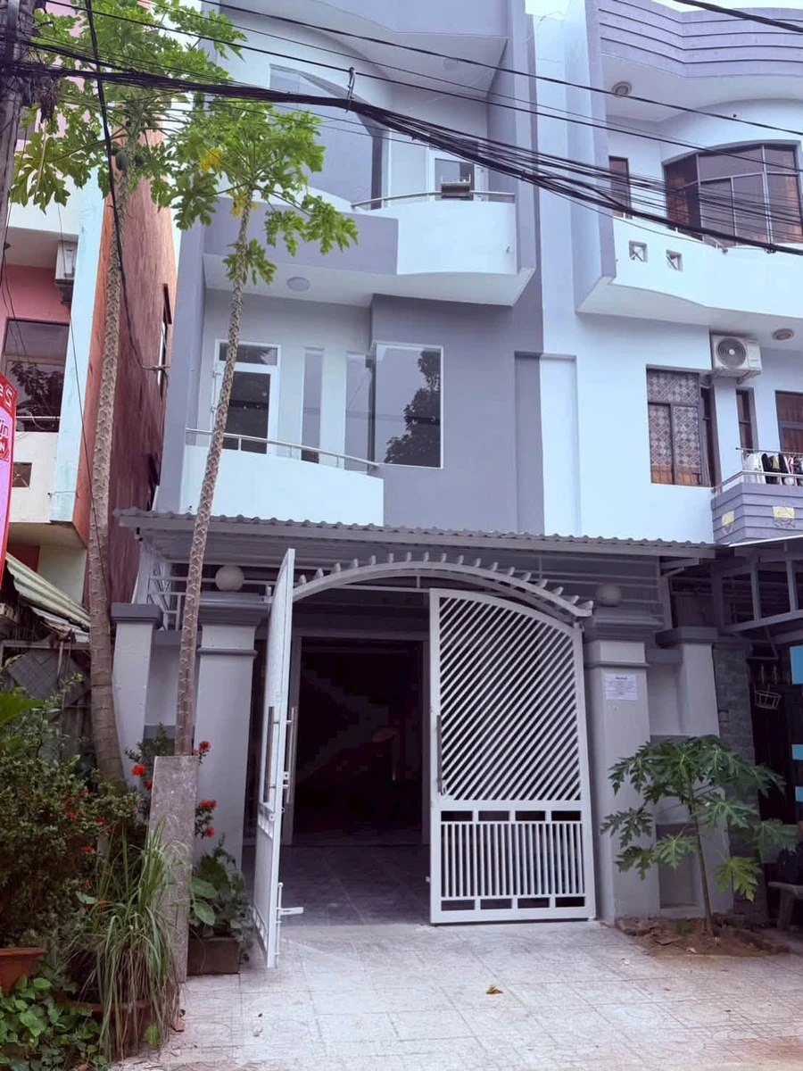 Bán nhà 5 phòng 125m² Rạch Giá 4 tỷ 3 - Ảnh 1