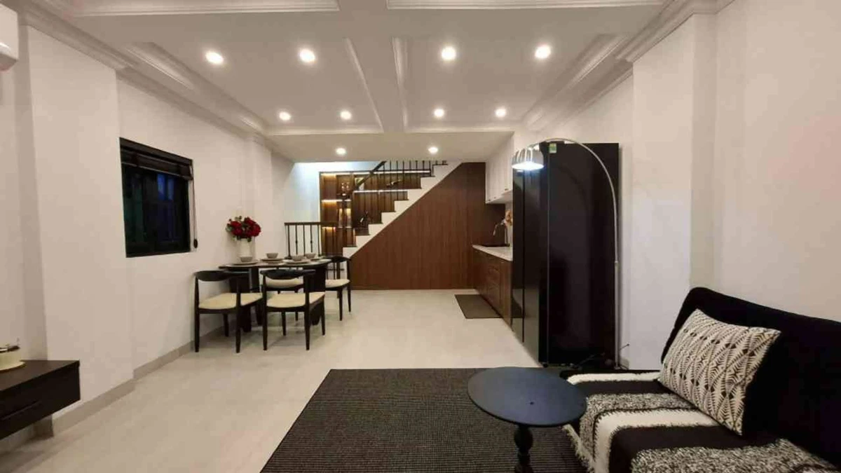 Bán nhà 2 tầng 40m2 Nguyễn Thị Minh Khai Quận 3, giá 6 tỷ - Ảnh 1