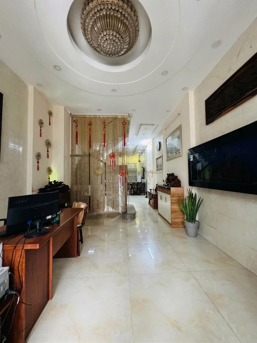 Bán nhà 1 trệt 3 lầu 5PN 64m² Quận 1 13.8 tỷ - Ảnh thu nhỏ 2