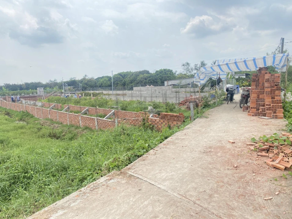 Bán nhà và đất đường xe ô tô tới chỗ, cách trung tâm thị trấn 900m - Ảnh thu nhỏ 4