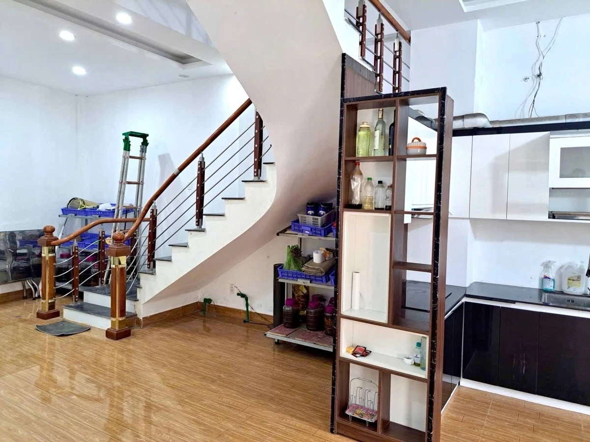 Bán nhà 4 tầng 54m² gần trung tâm Hạ Long, giá 4 tỷ - Ảnh thu nhỏ 2