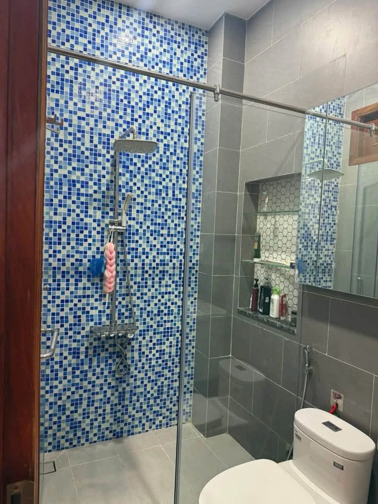 Bán nhà 4 tầng 4,5x14,5m, 4PN, đường nhựa 13m khu Thới An, Quận 12, giá 8,5 tỷ - Ảnh thu nhỏ 3
