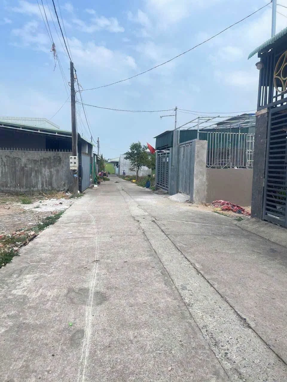 Bán nhà mới 5x20m Bình Minh, trả trước 700 triệu - Ảnh 1