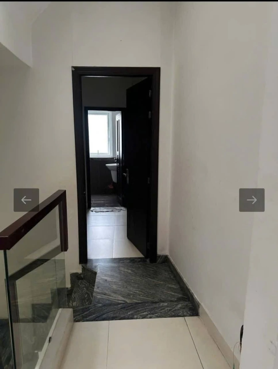 Bán nhà 3 tầng 56m² 4.5 tỷ Linh Trung Thủ Đức - Ảnh thu nhỏ 2