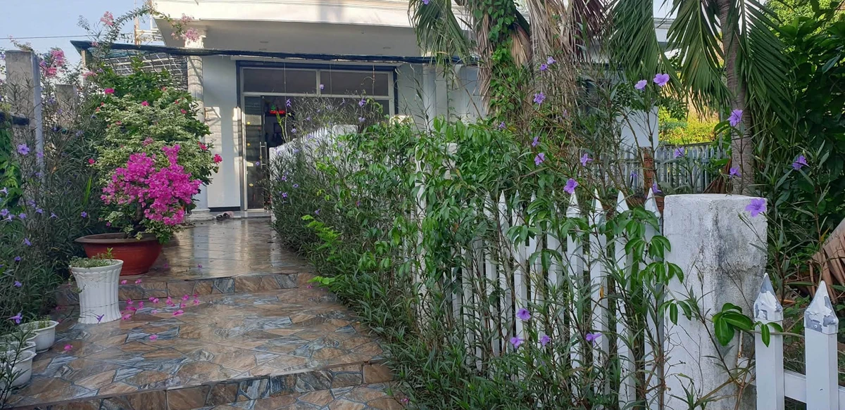 Bán nhà 2 mặt tiền 246,7m2, 3 phòng ngủ, giá 3,2 tỷ tại Củ Chi - Ảnh 1