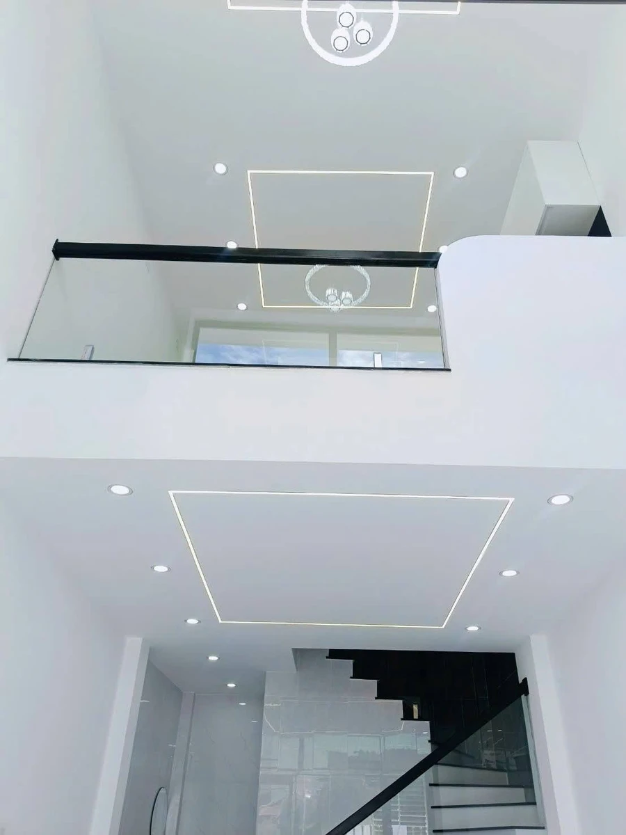 Bán nhà phố 3.5 tầng 105m² mặt tiền Quy Nhơn - Ảnh thu nhỏ 3