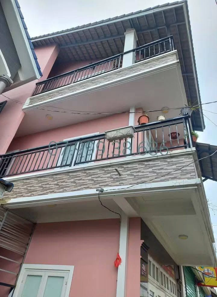 Bán nhà 3 tầng 54m² hẻm ô tô Triệu Việt Vương, Đà Lạt 5,6 tỷ - Ảnh thu nhỏ 2