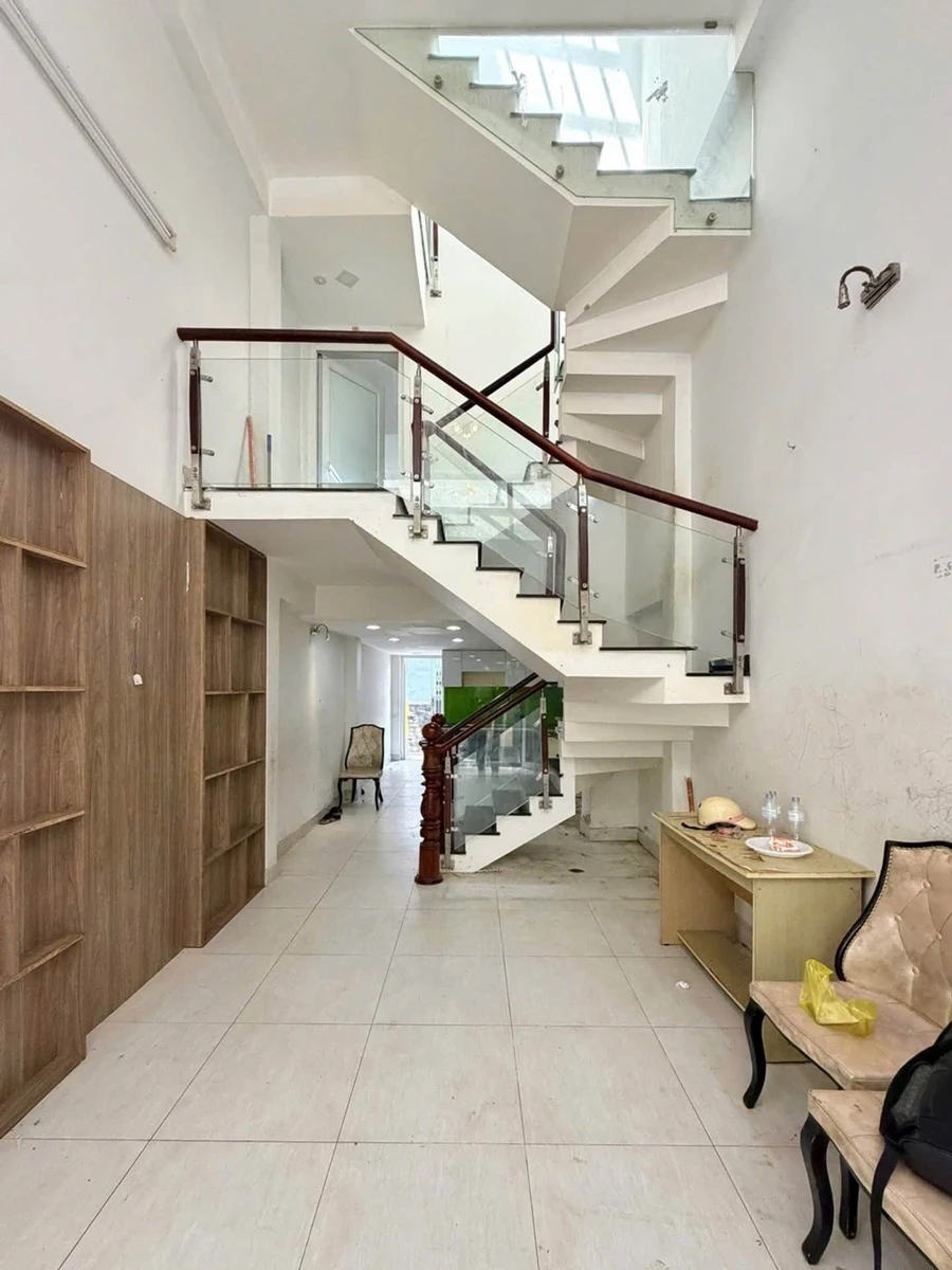 Bán nhà phố 50m2, 4 PN 3 WC gần chợ Phú Nhuận, khoảng 7 tỷ - Ảnh thu nhỏ 2