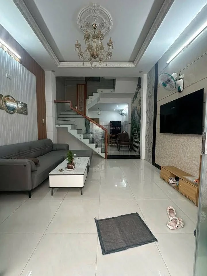 Bán nhà 3 tầng 41,2m² Hoàng Văn Thụ Quy Nhơn 3,1 tỷ - Ảnh 1