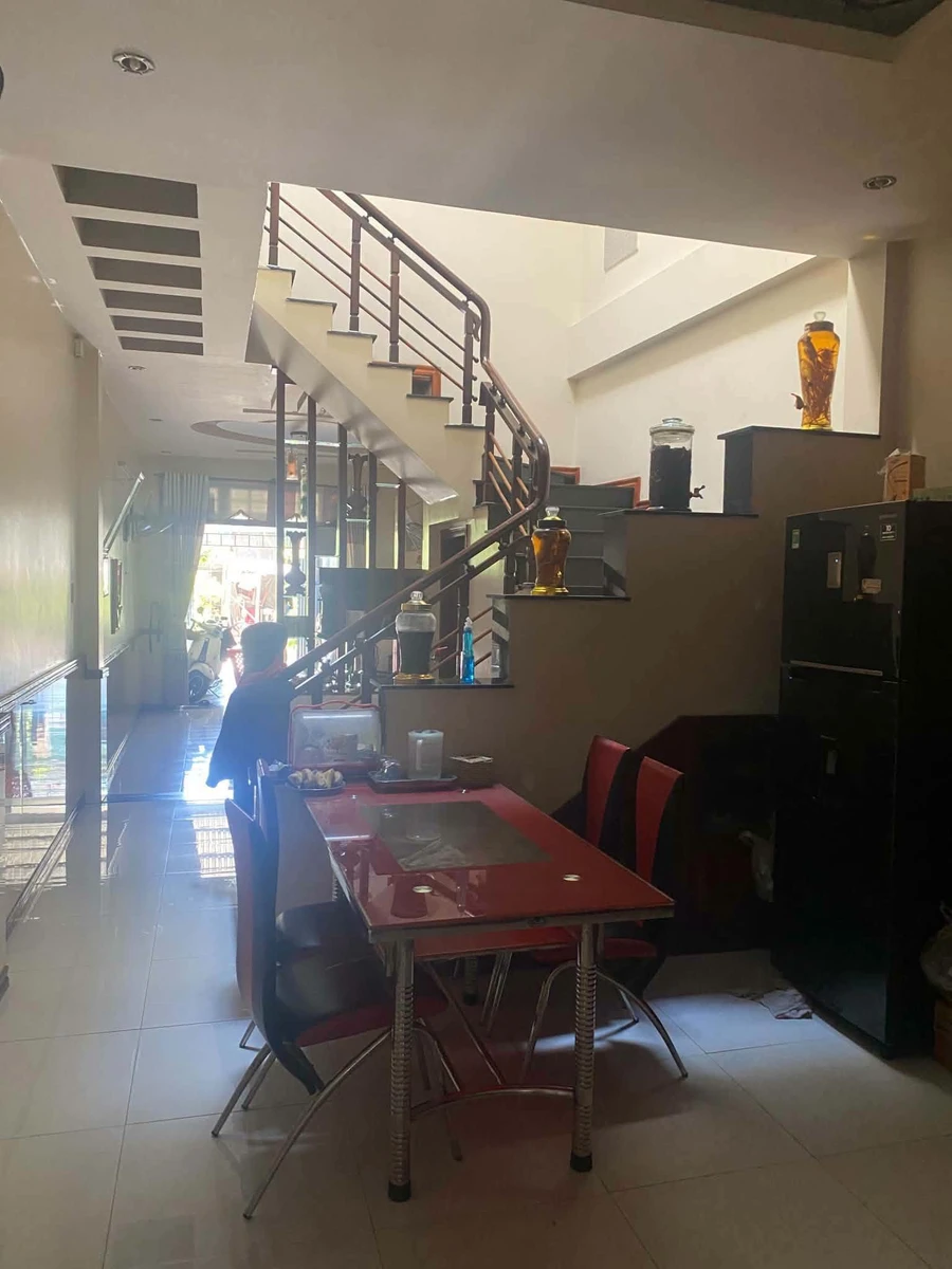 Bán nhà hẻm 101m² hướng Nam, Quảng Ngãi - Ảnh thu nhỏ 2