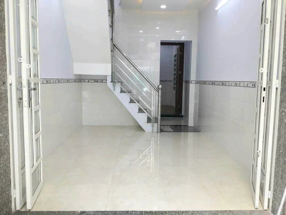 Bán nhà Q.4 40m2, 2 phòng ngủ, 3.6 tỷ - Ảnh thu nhỏ 3