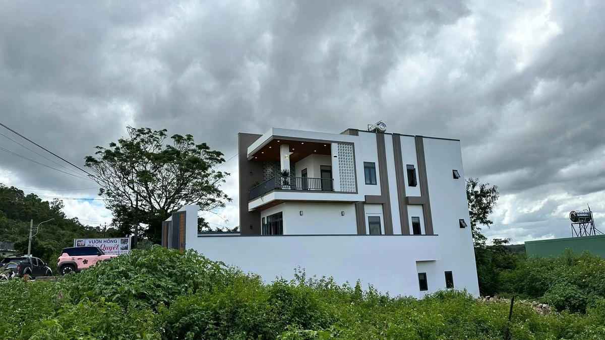 Bán nhà mặt tiền Lý Chính Thắng 217m², 4PN, Hội Phú, Gia Lai - Ảnh thu nhỏ 2