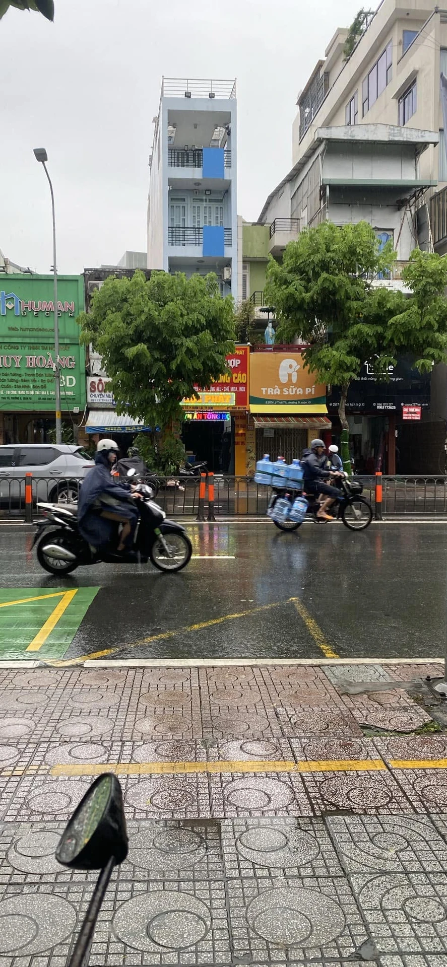 Bán nhà mặt tiền Dương Quảng Hàm 4.2x14m, 3 tầng, giá 16,8 tỷ, Gò Vấp - Ảnh 1