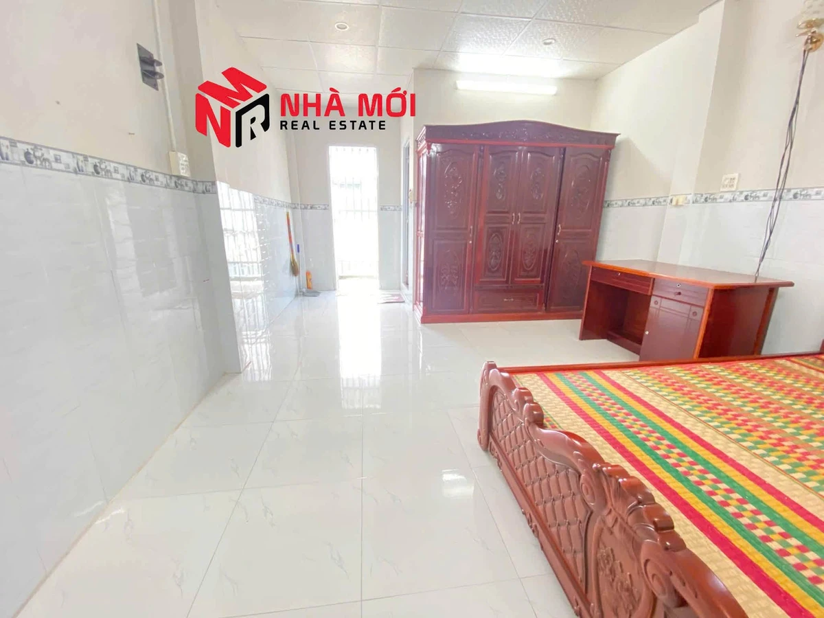 Nhà mặt tiền chợ Phường 8 Cà Mau, 85m², 3PN, nội thất đầy đủ - Ảnh thu nhỏ 4