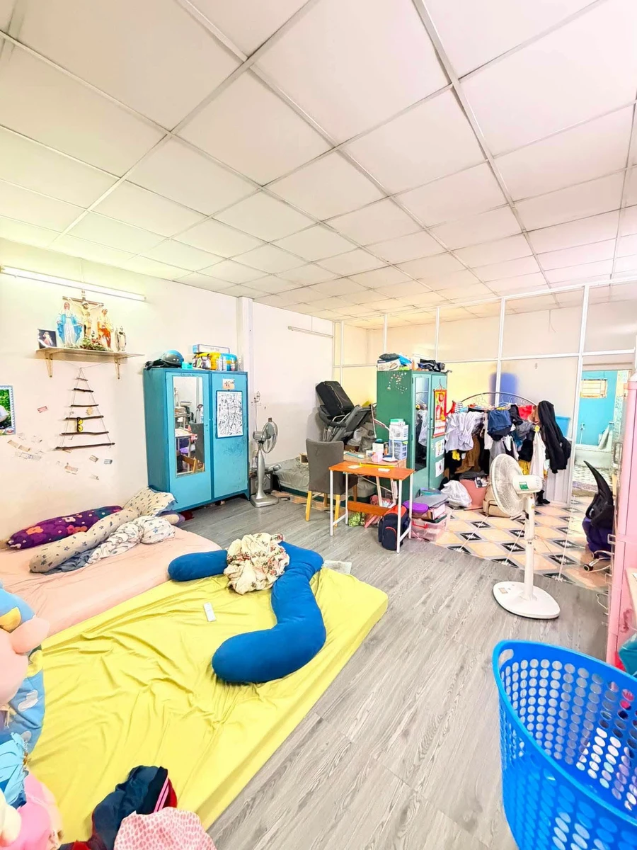 Bán nhà hẻm 5m Âu Cơ Tân Phú, 55m² 2 tầng 2 phòng ngủ 5.5 tỷ - Ảnh thu nhỏ 4