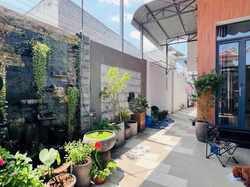 Bán nhà cấp 4 hẻm ô tô 77m² đường Cách Mạng Tháng 8, Phường Long Hương (Bà Rịa), giá 2 tỷ