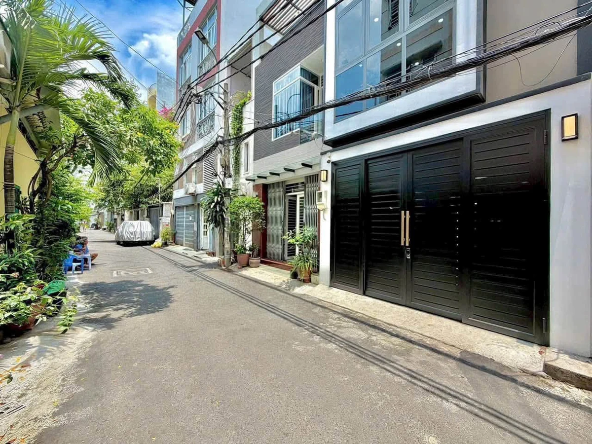 Bán nhà phố 140m² 3 phòng ngủ, Thích Quảng Đức, Quận 3 - Ảnh thu nhỏ 2
