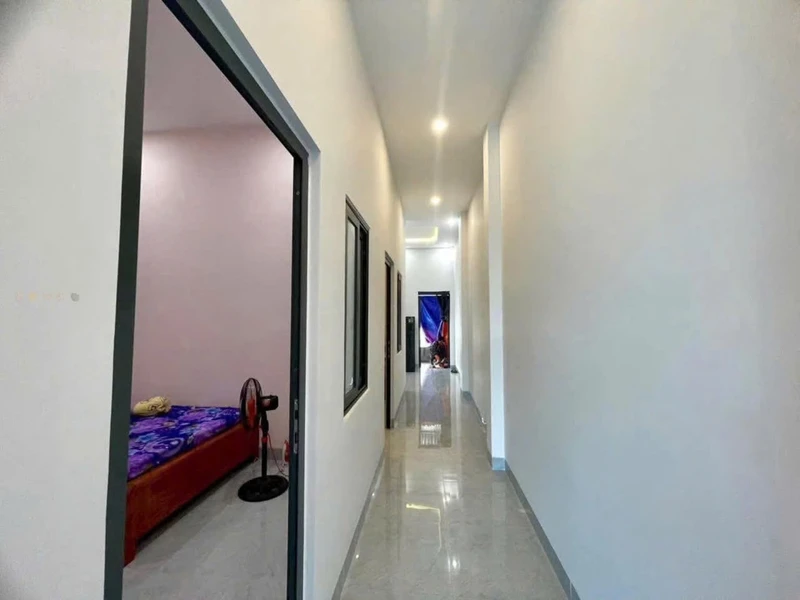 Bán nhà mới Tịnh Phong 100m² 2 phòng ngủ, có sân ô tô