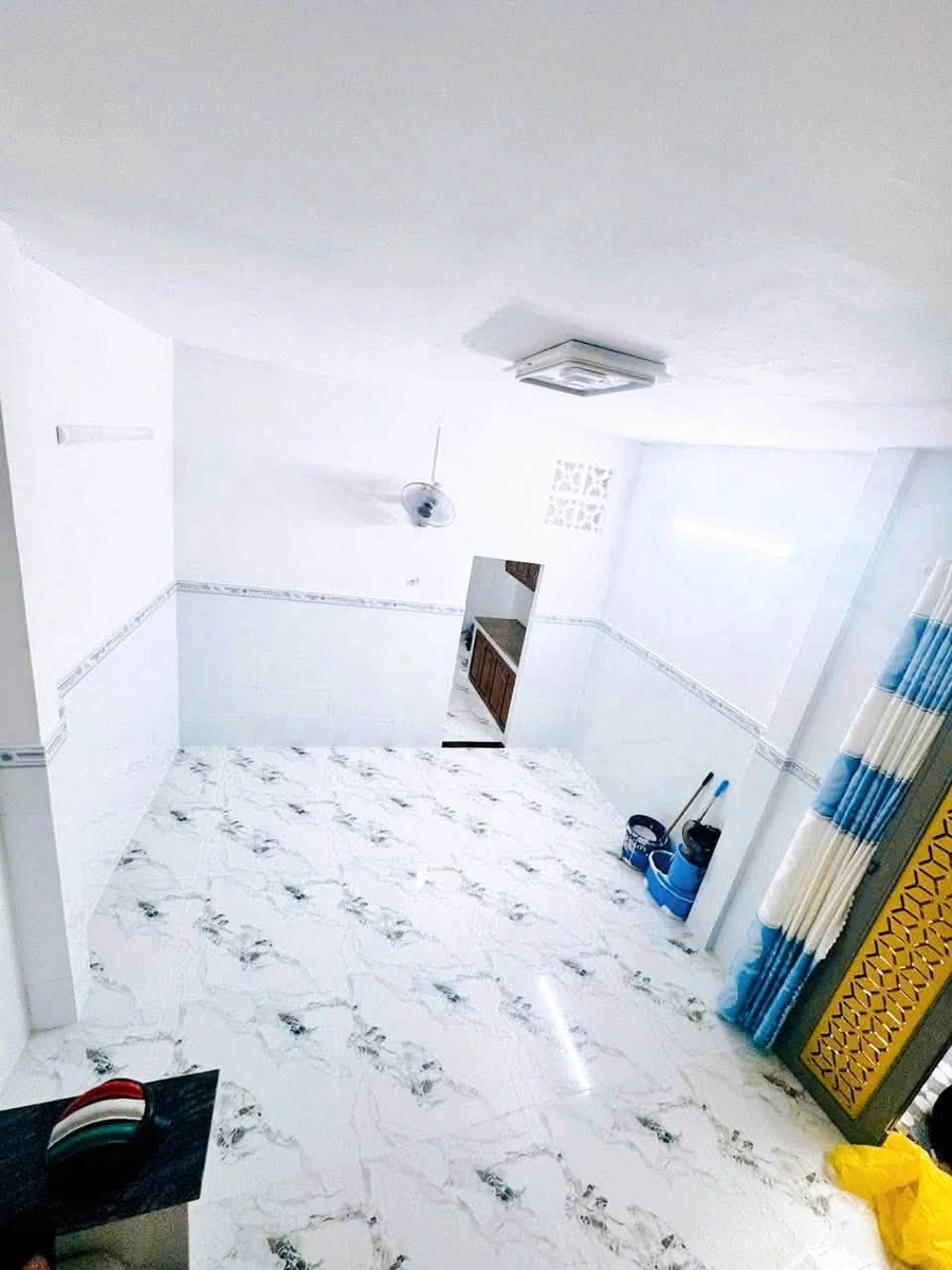Bán nhà 4 phòng ngủ 110m² Đoàn Văn Bơ Quận 4 - Ảnh thu nhỏ 5