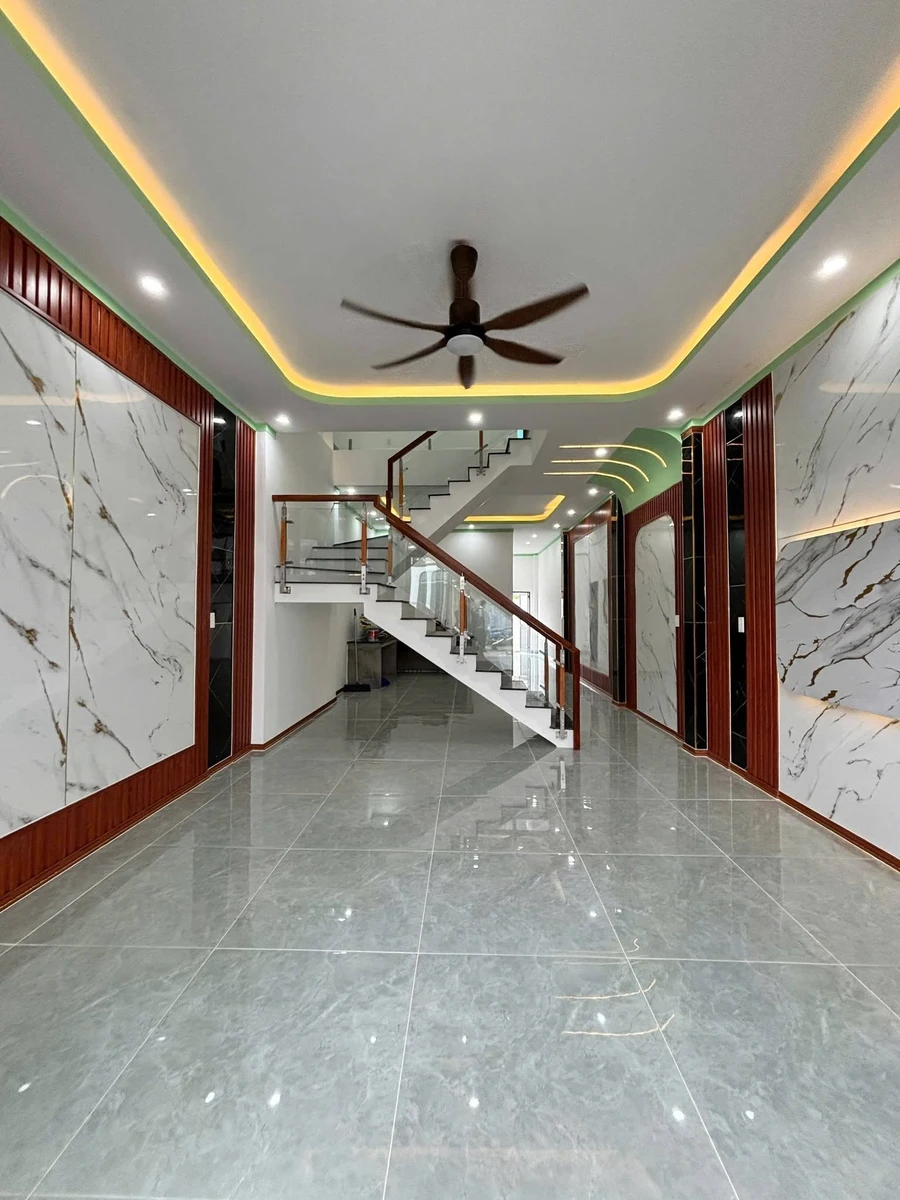 Nhà lầu đơn lập gần Bệnh viện Da liễu Đồng Nai, 112m2, 2 tỷ 4 - Ảnh thu nhỏ 3