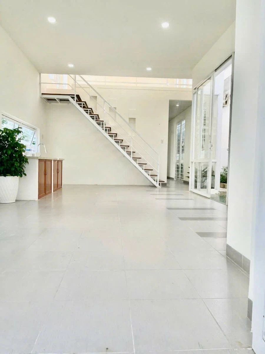 Bán nhà 155,6m² có sân ô tô, 3 phòng ngủ tại Xóm Chiếu, Vĩnh Điềm Trung, Nha Trang - Ảnh thu nhỏ 3