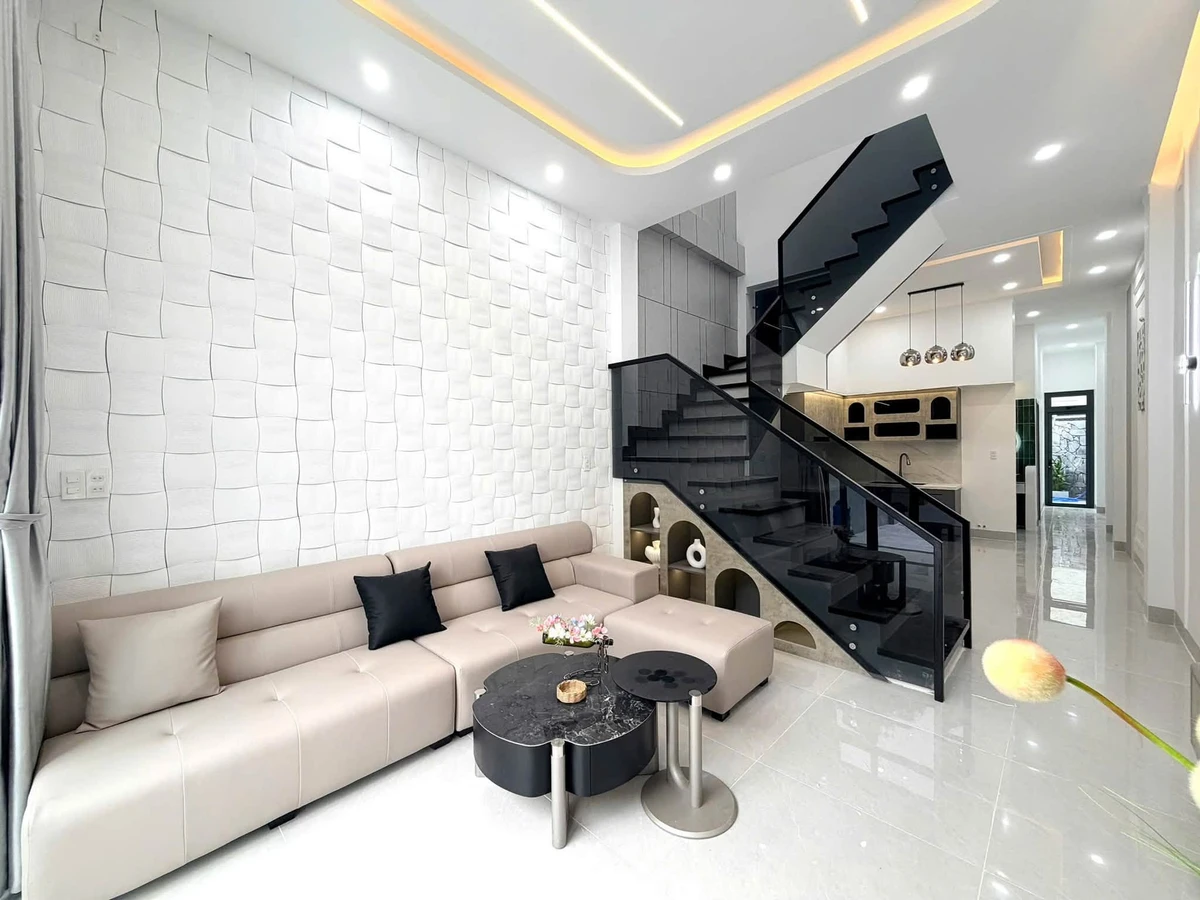 Bán nhà 1 trệt 1 lầu 4x33m, đường ô tô, gần công viên B5, KP7 phường Tân Phong, Biên Hòa - Ảnh thu nhỏ 2