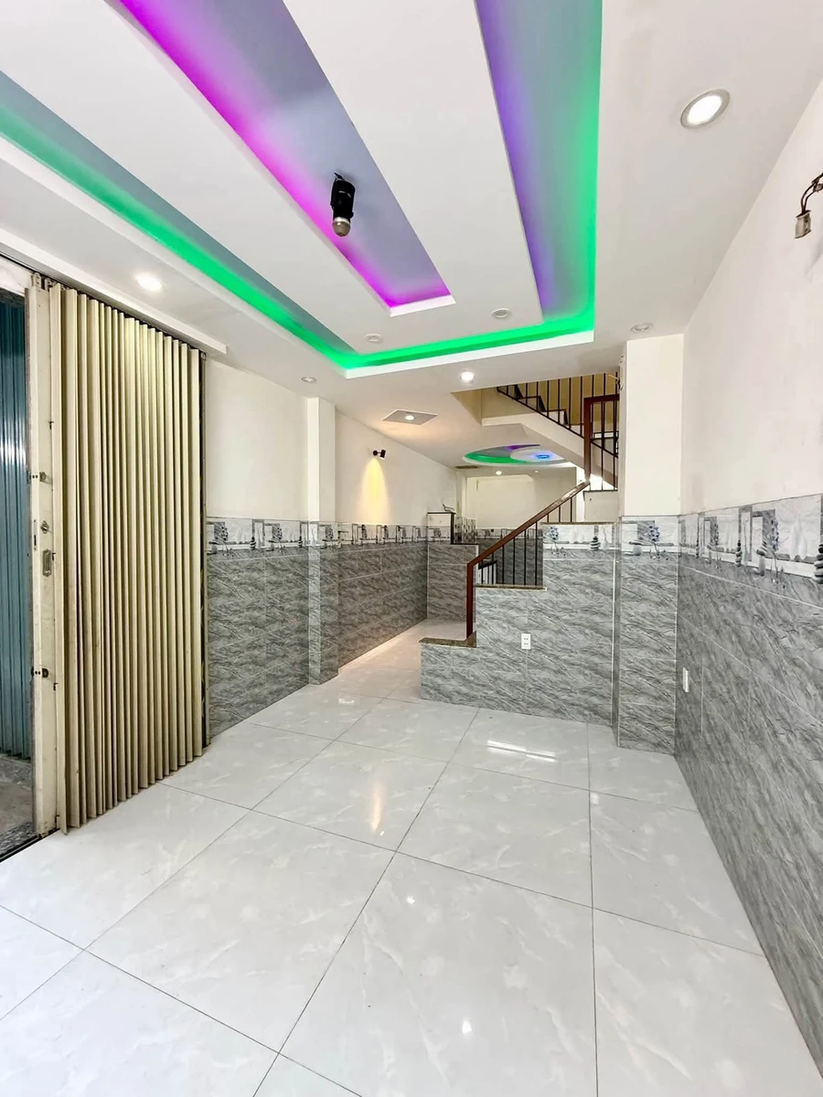 Nhà 4 tầng 41m² mặt tiền Hoàng Diệu, Đà Nẵng, 3,15 tỷ - Ảnh 1