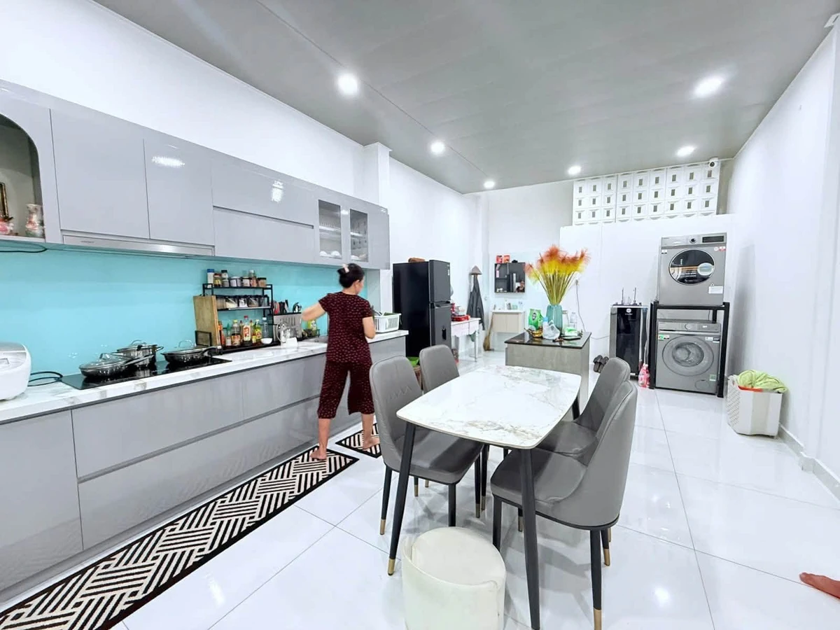 Bán nhà 1 sẹc Quận 11, 80m², 5.5 tỷ - Ảnh thu nhỏ 3