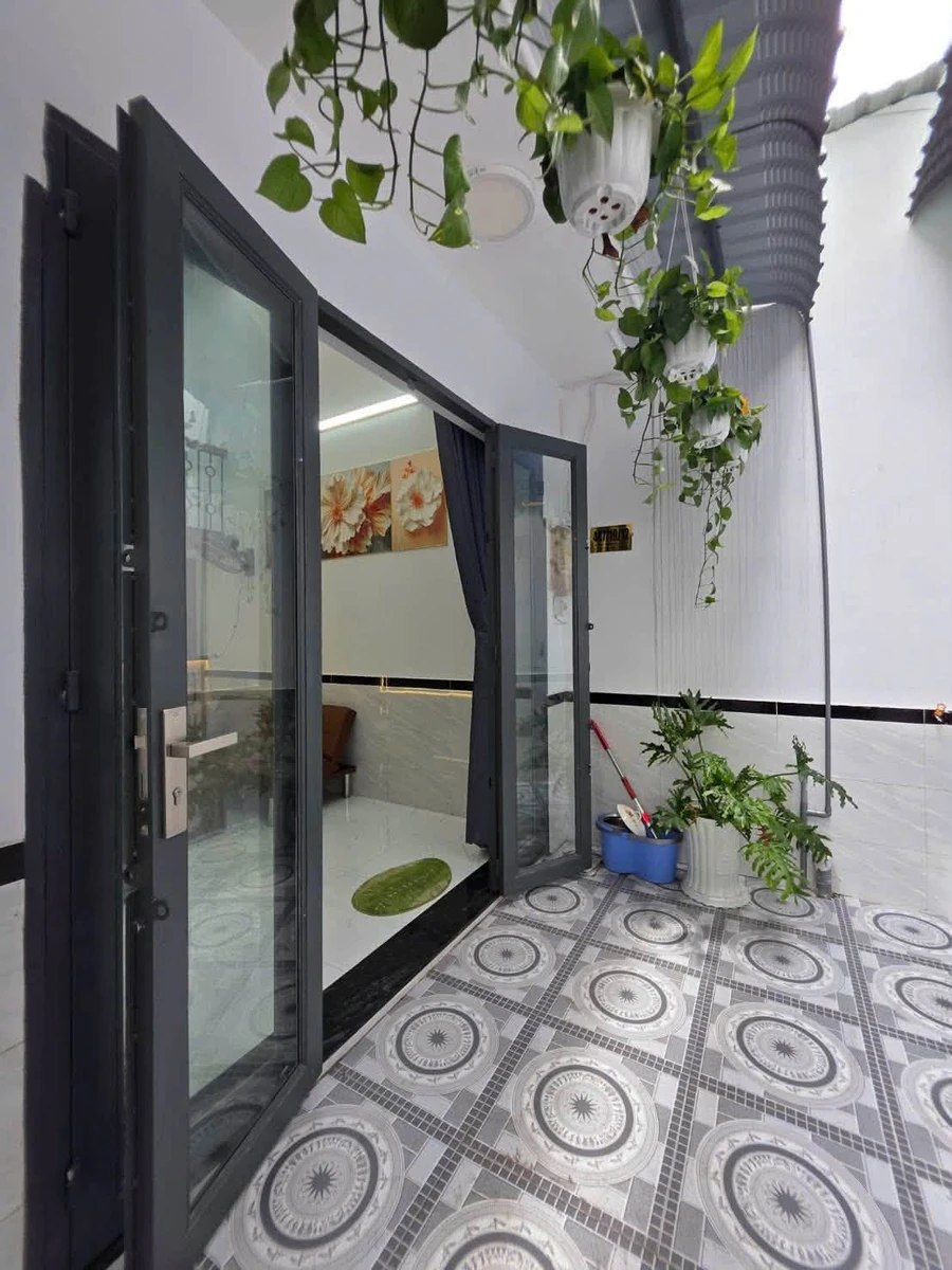 Bán nhà đúc lửng 3x12m, 2PN, đường Hiệp Thành 13, Quận 12, giá 1,55 tỷ - Ảnh 1